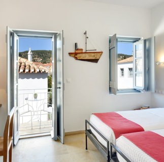 superior-double-spetses-02